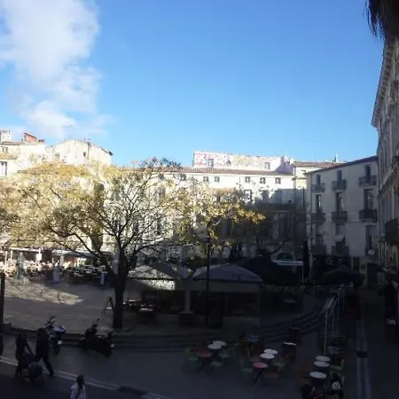 Centre Historique Place Jean Jaures Climatise 6 Couchages Avec Parking *
