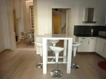 Apartment Centre Historique Place Jean Jaures Climatise 6 Couchages Avec Parking *
