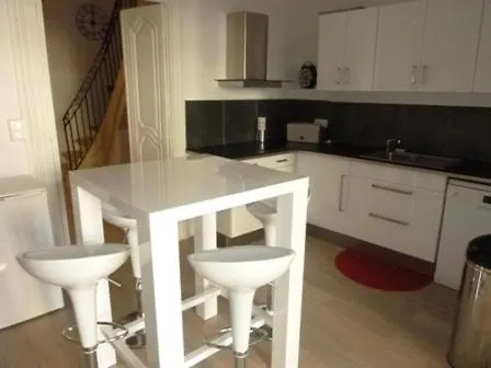 Centre Historique Place Jean Jaures Climatise 6 Couchages Avec Parking شقة *