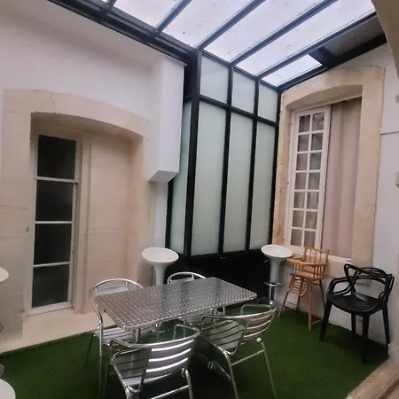 Centre Historique Place Jean Jaures Climatise 6 Couchages Avec Parking *