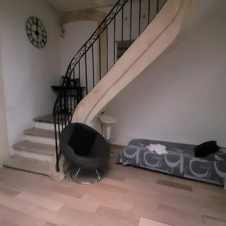 Centre Historique Place Jean Jaures Climatise 6 Couchages Avec Parking