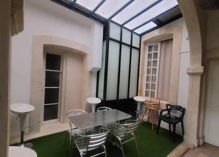 Centre Historique Place Jean Jaures Climatise 6 Couchages Avec Parking *