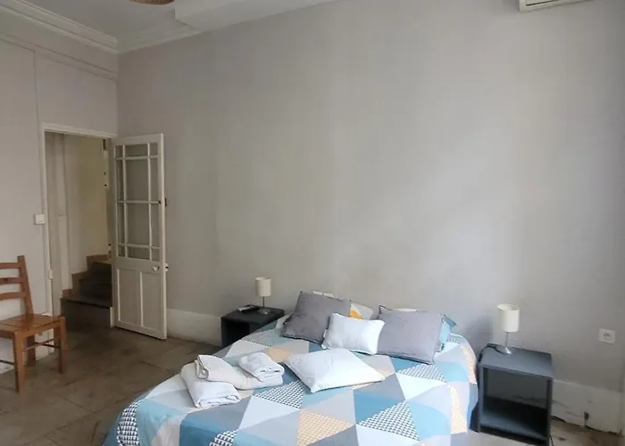 Centre Historique Place Jean Jaures Climatise 6 Couchages Avec Parking 아파트 몽펠리에